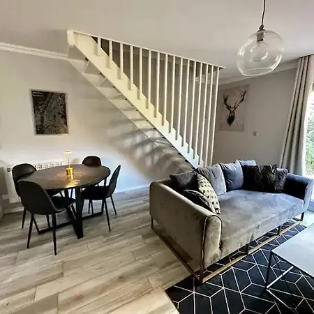 Pavillon De Standing - Parking Prive - Proche Cern/onu/geneve Apartamento Prévessin